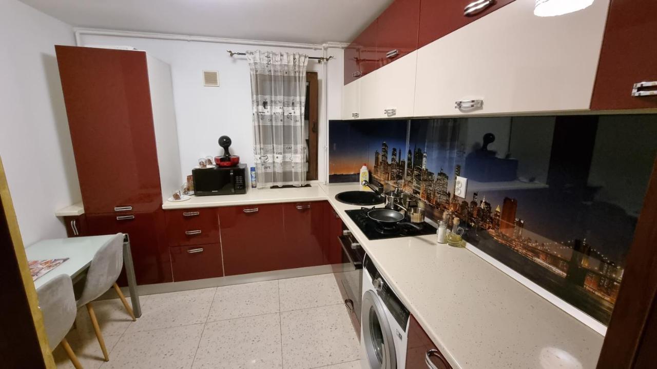 יאשי Stone Bridge Apartment מראה חיצוני תמונה